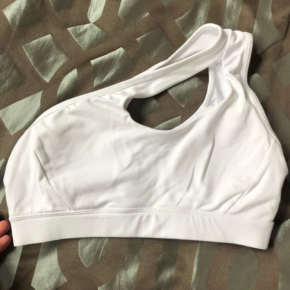 One shoulder sports bra